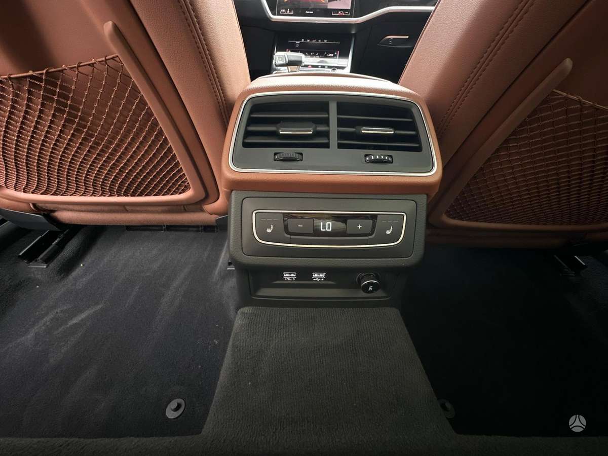 Audi A6, 3.0 l., Седан