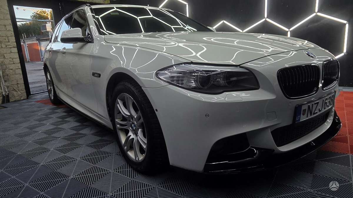 BMW 525, 2.0 l., Универсал