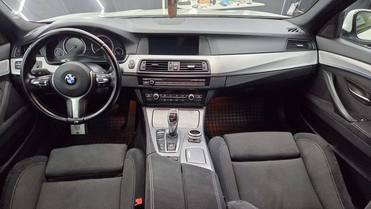 BMW 525, 2.0 l., Универсал