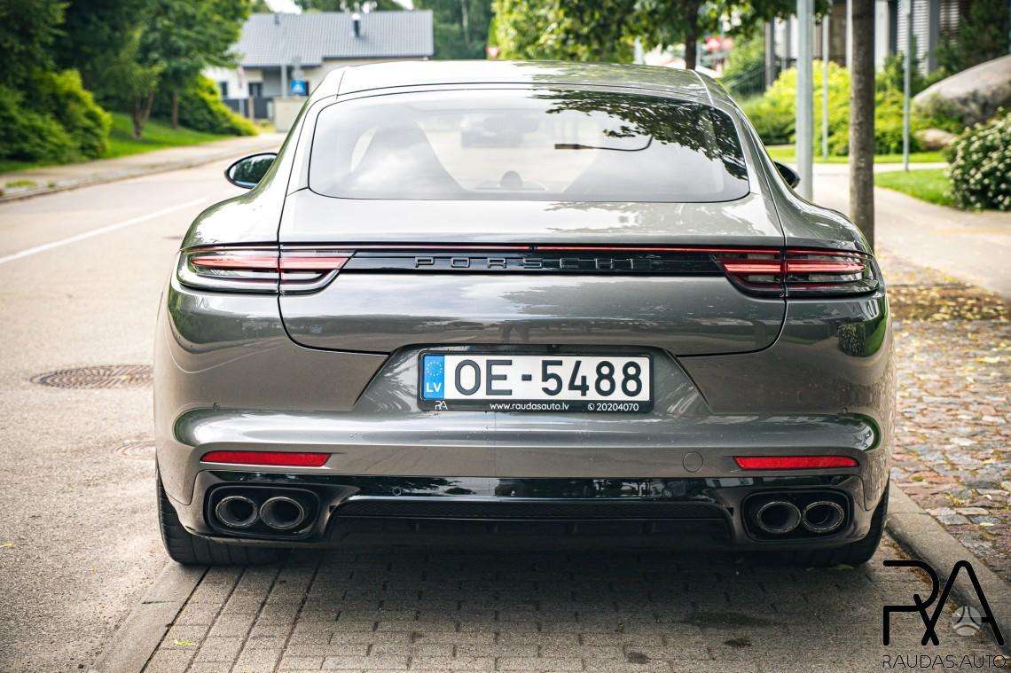 Porsche Panamera - 5