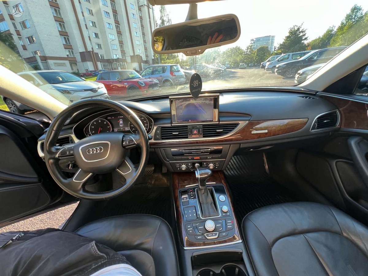 Audi A6, 2.0 l., Седан