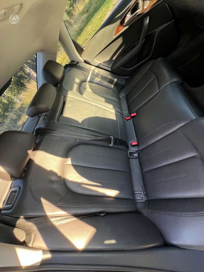 Audi A6, 2.0 l., Седан