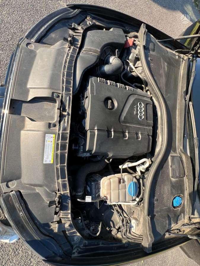 Audi A6, 2.0 l., Седан