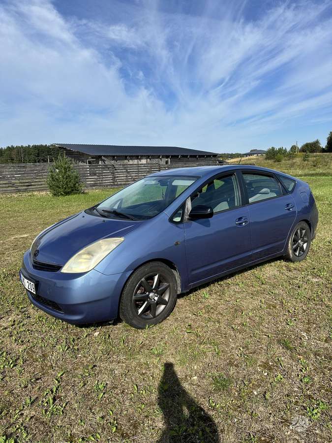 Toyota Prius - 1