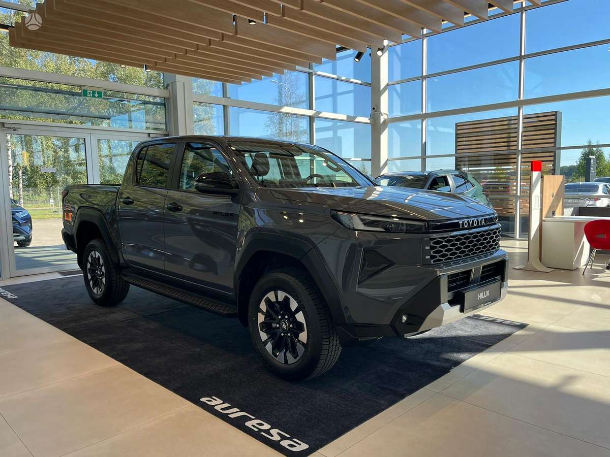 Toyota Hilux - 3
