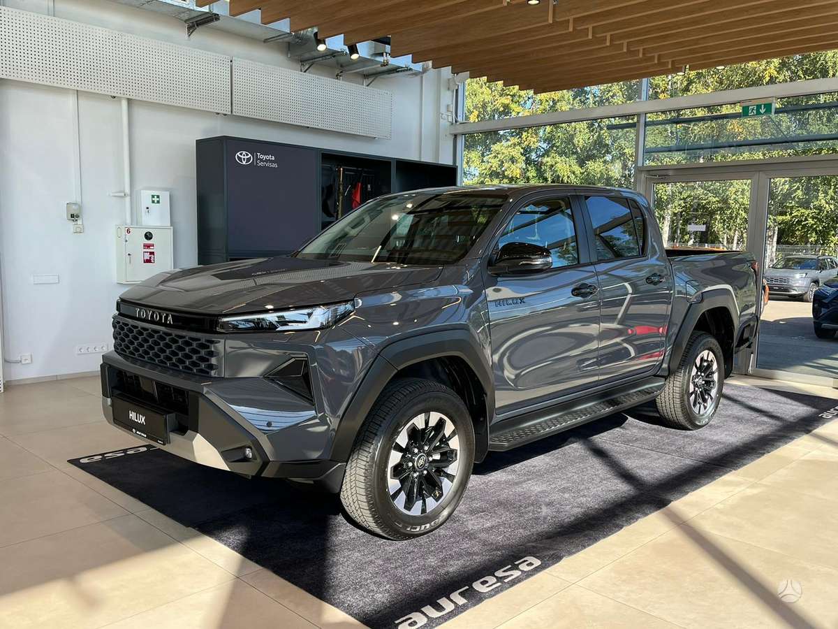 Toyota Hilux - 1