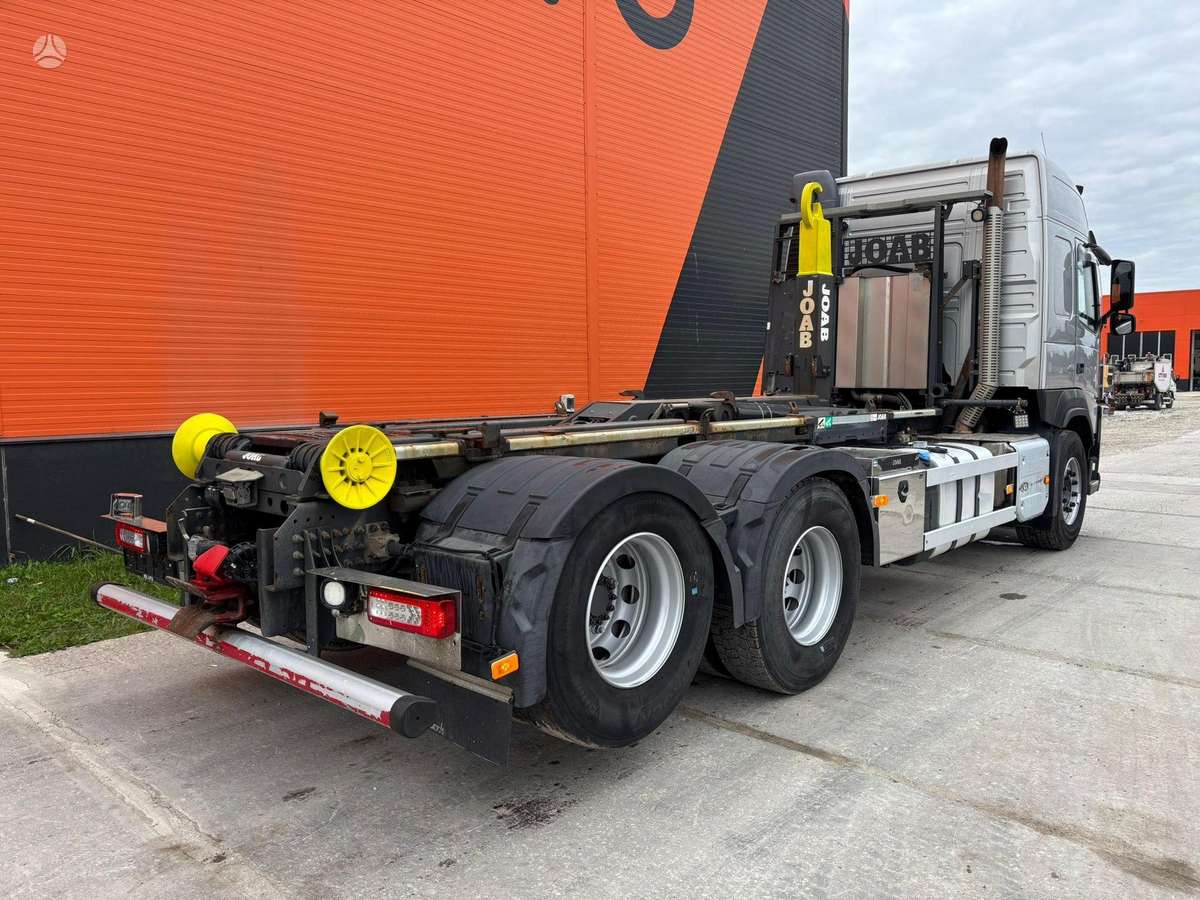 Volvo FM 460 6x2, hooklift trucks