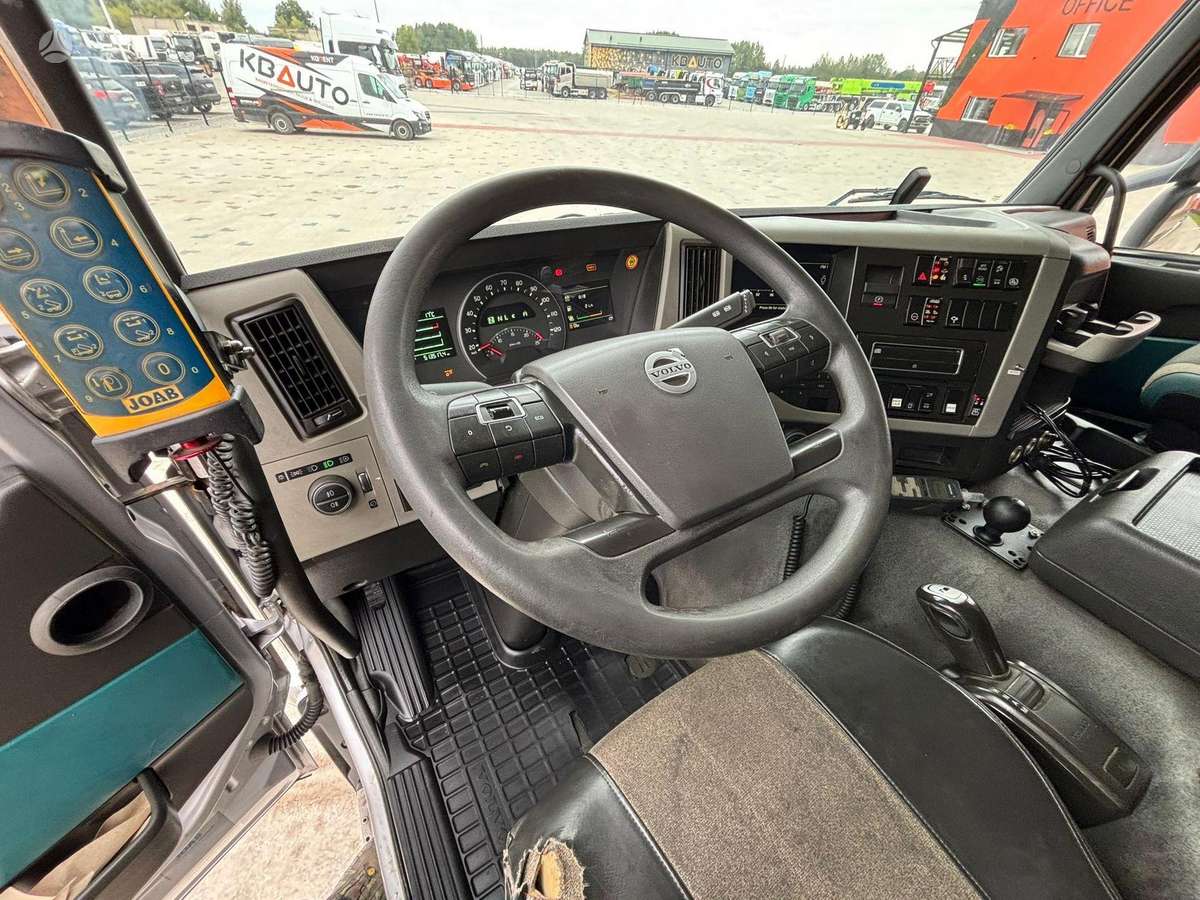 Volvo FM 460 6x2, hooklift trucks