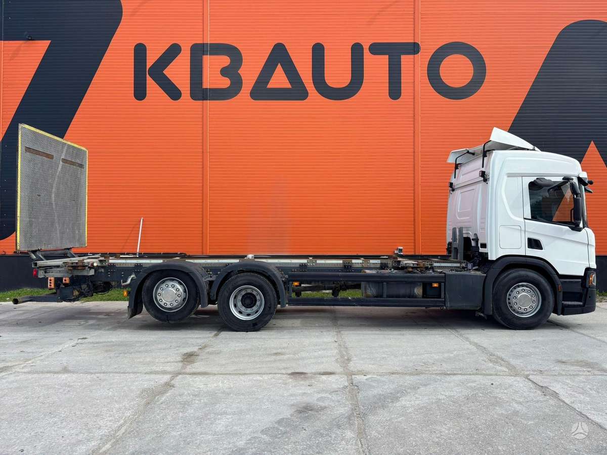 Scania P 500 6x2*4, шасси