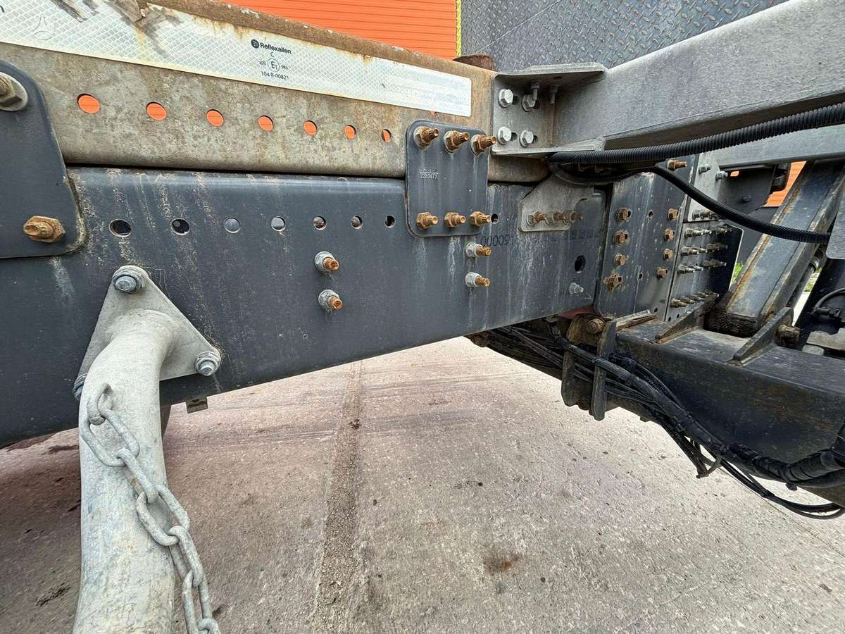 Scania P 500 6x2*4, шасси