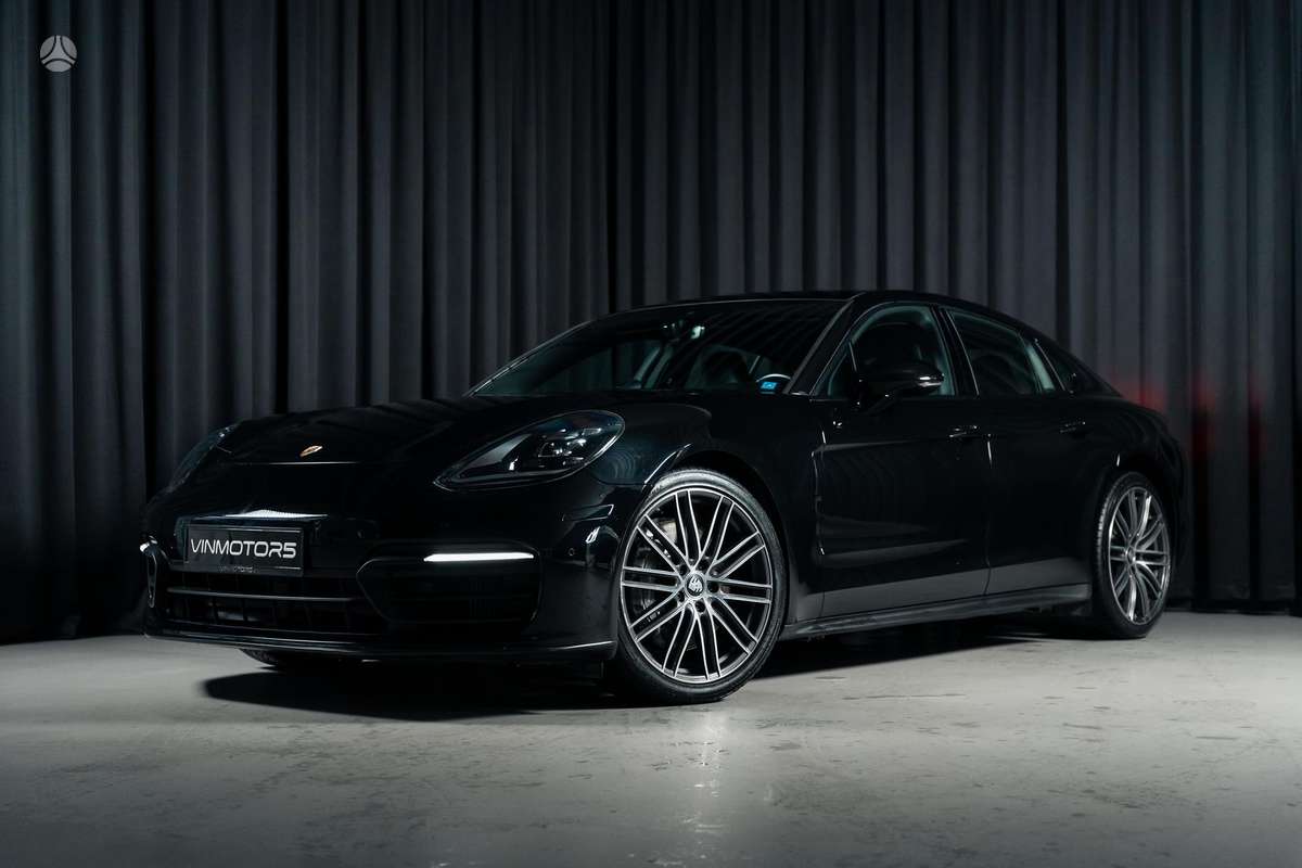 Porsche Panamera - 1