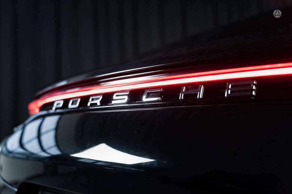Porsche Panamera - 9