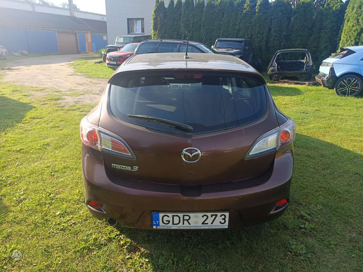 Mazda 3, 2.0 l., Седан