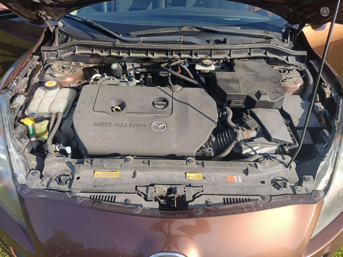 Mazda 3, 2.0 l., sedanas