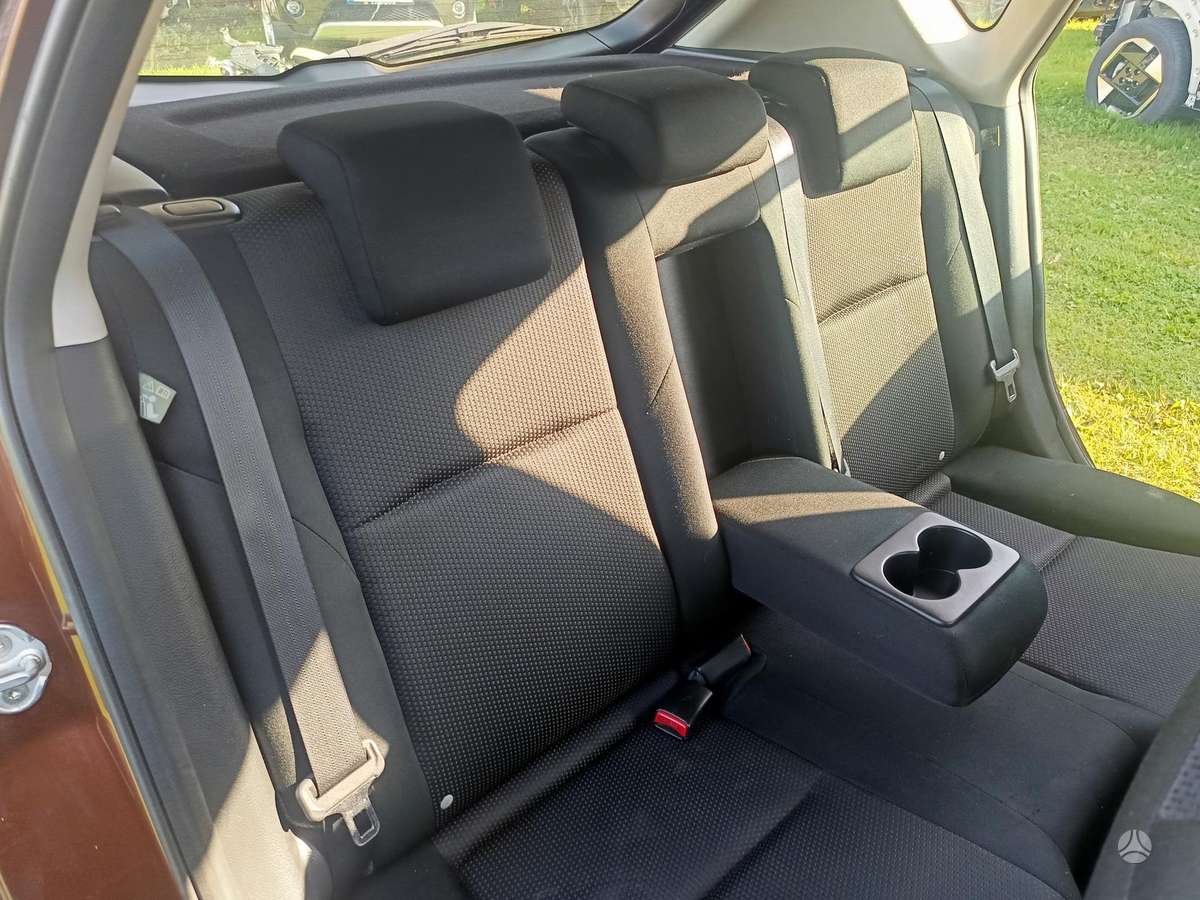 Mazda 3, 2.0 l., saloon / sedan