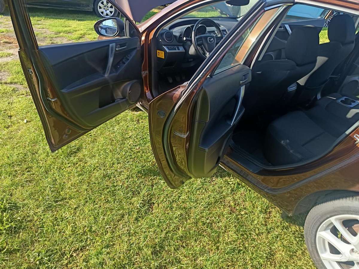 Mazda 3, 2.0 l., sedanas