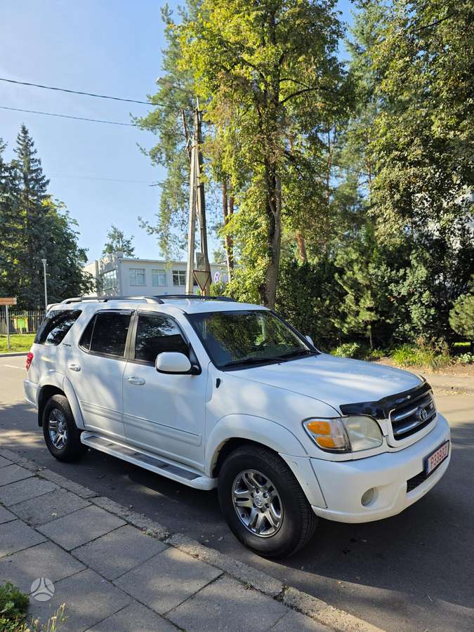 Toyota Sequoia - 5