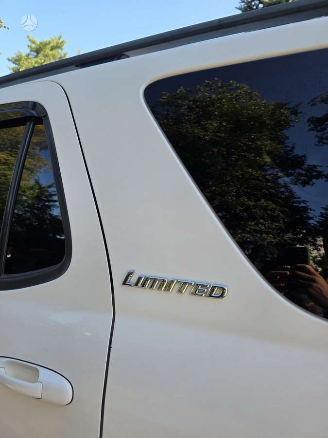 Toyota Sequoia - 12