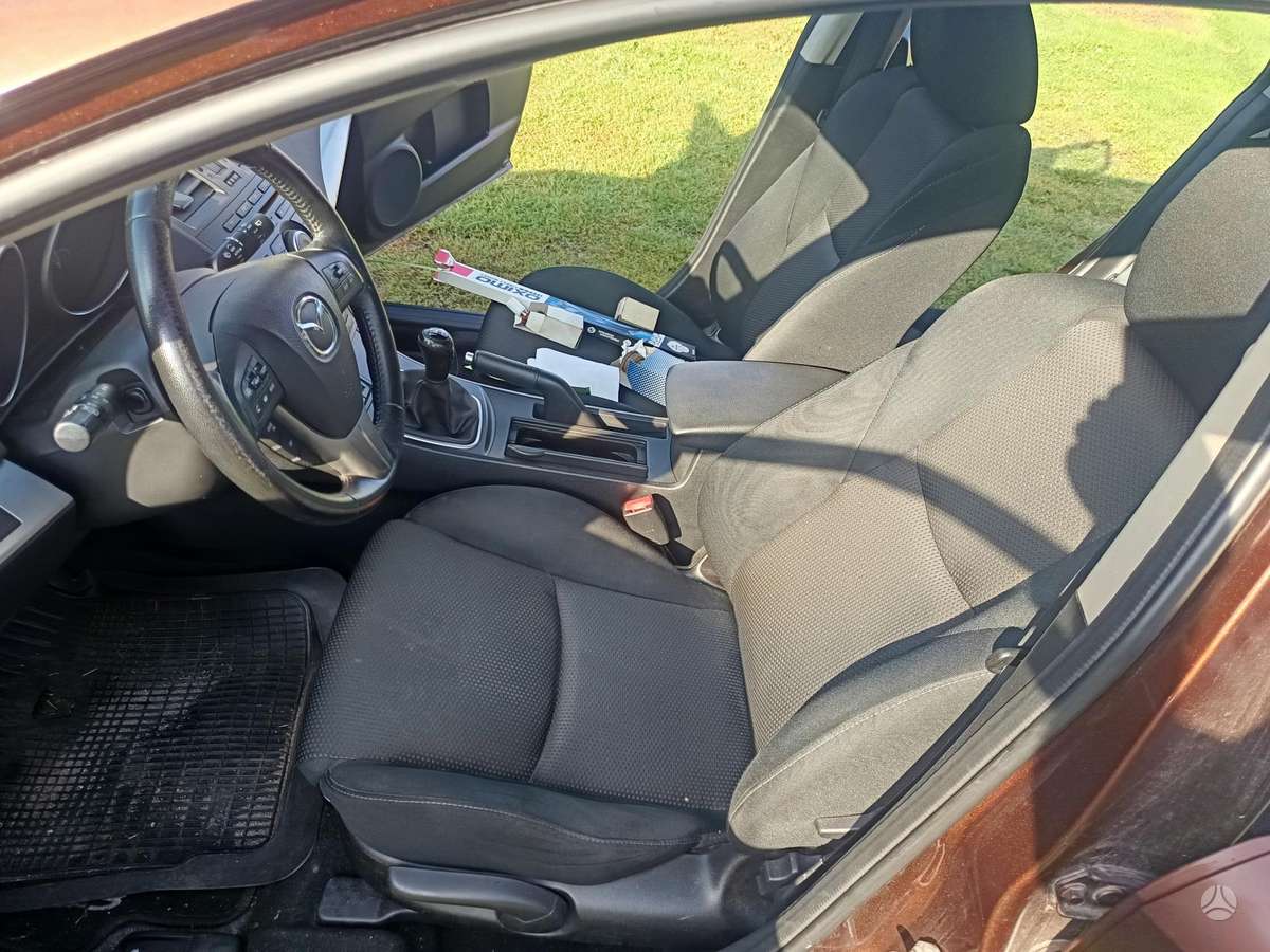 Mazda 3, 2.0 l., sedanas
