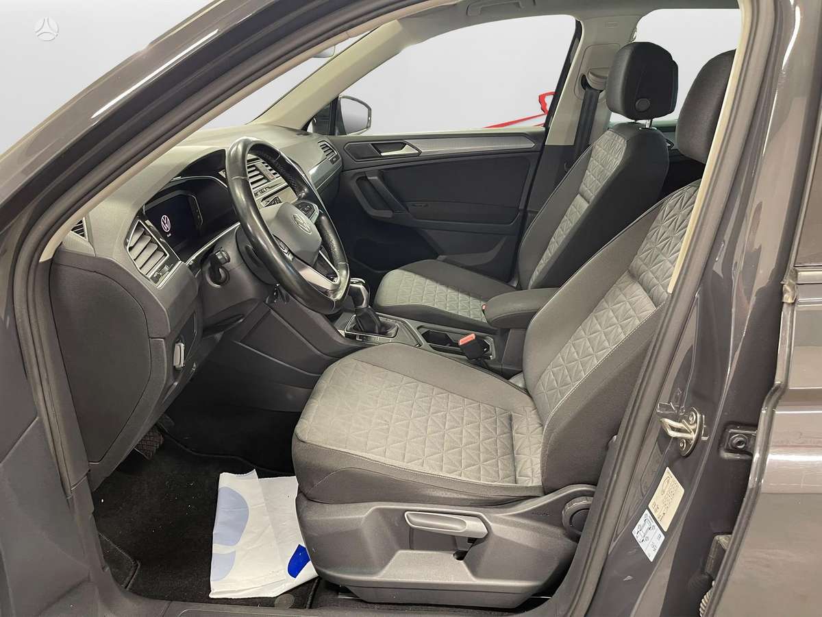 Volkswagen Tiguan - 7