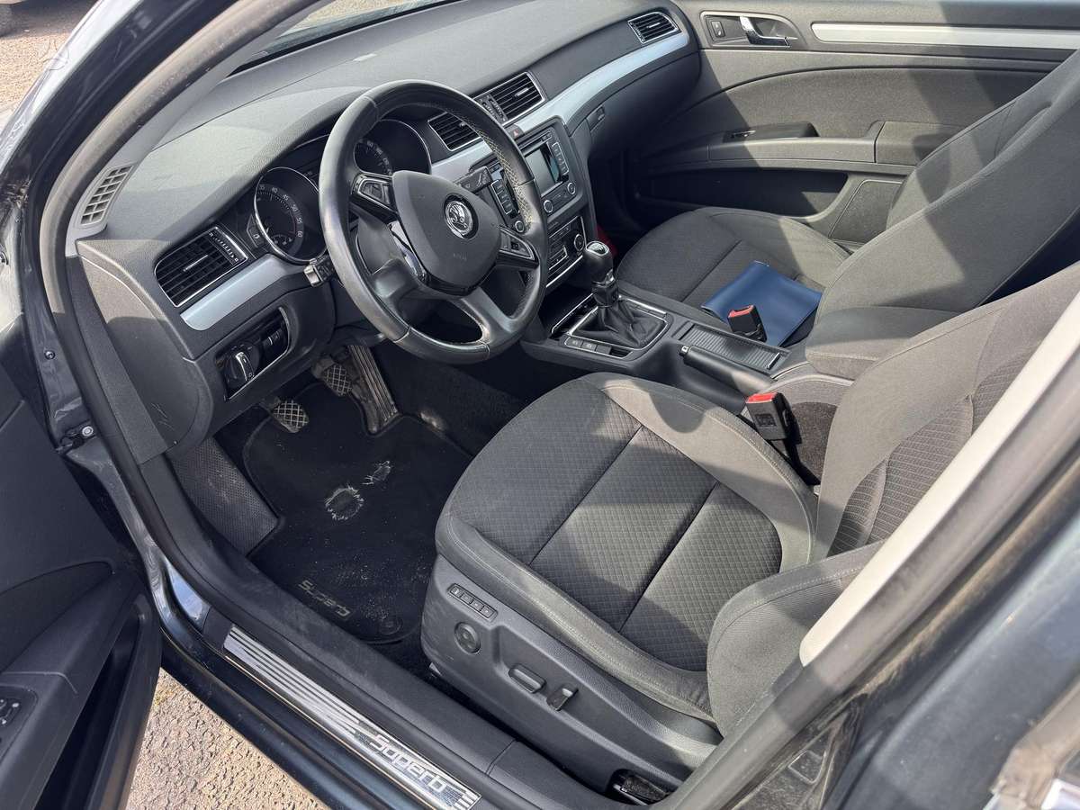 Skoda Superb, 1.6 l., Универсал