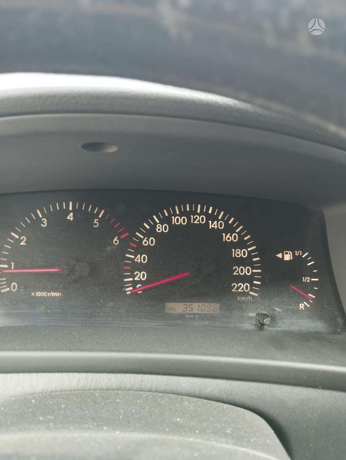 Toyota Corolla Verso - 6