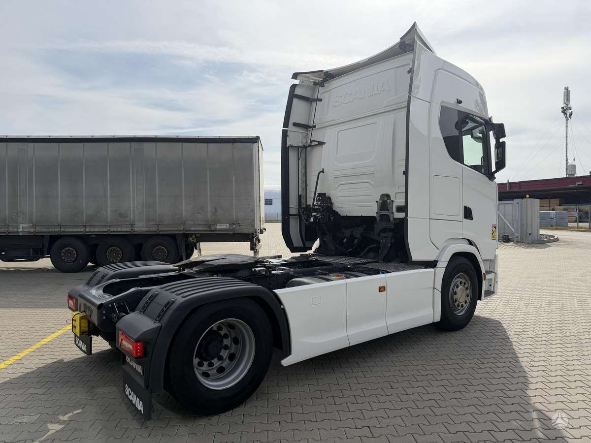 Scania S500 A4X2NA, double sleeper