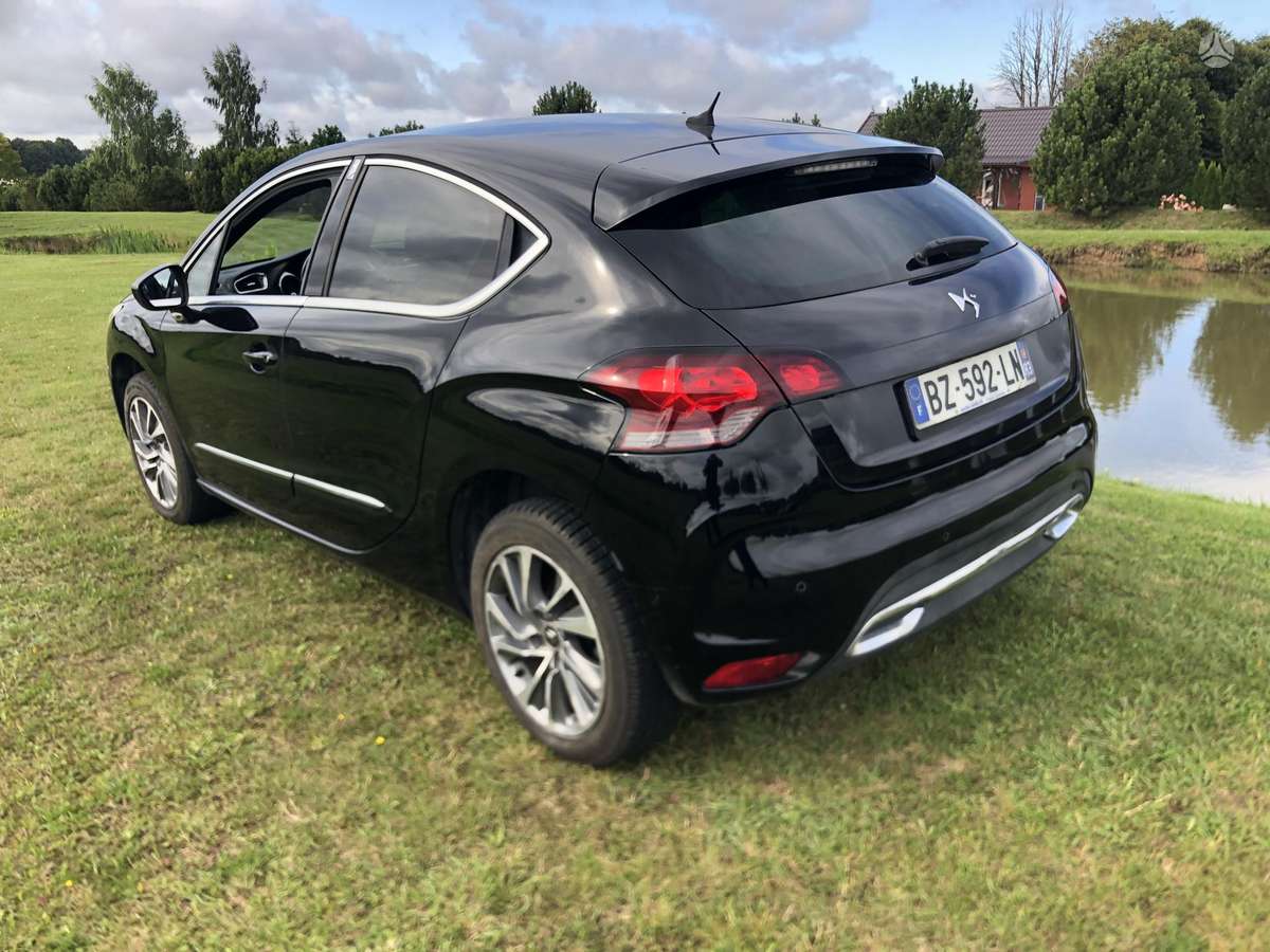 Citroen DS4, 1.6 l., hatchback