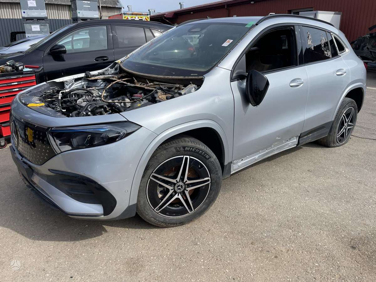 Mercedes-Benz GLA klasė