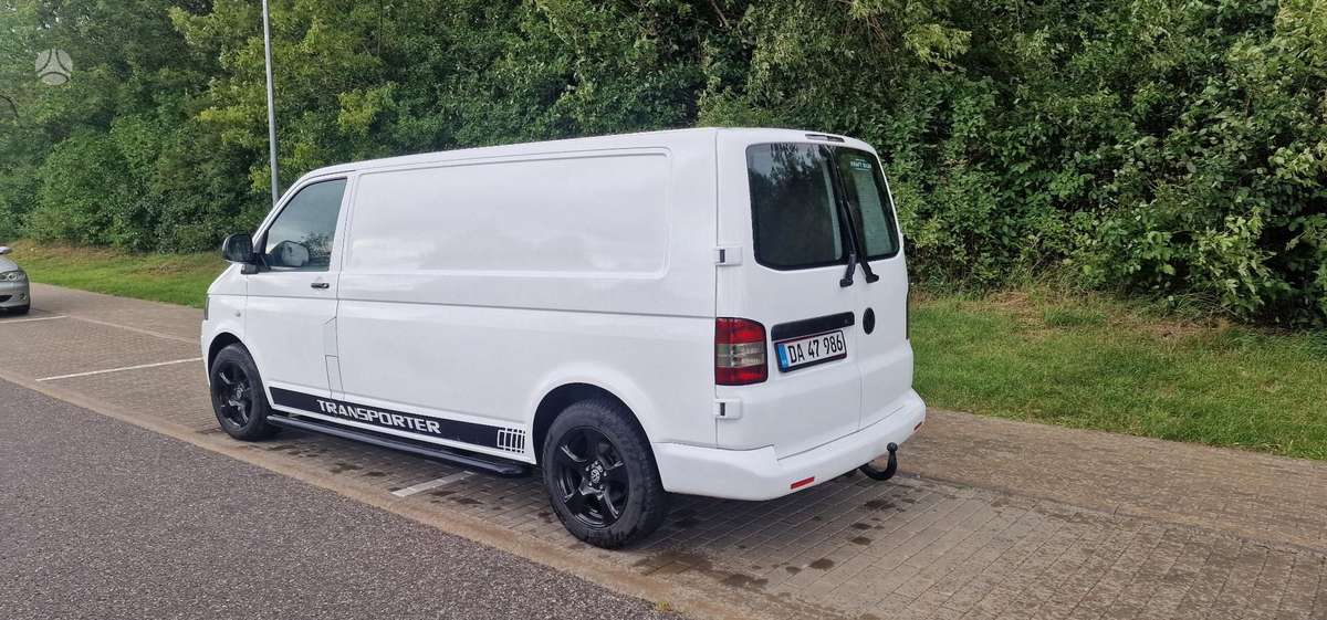 Volkswagen Transporter - 4