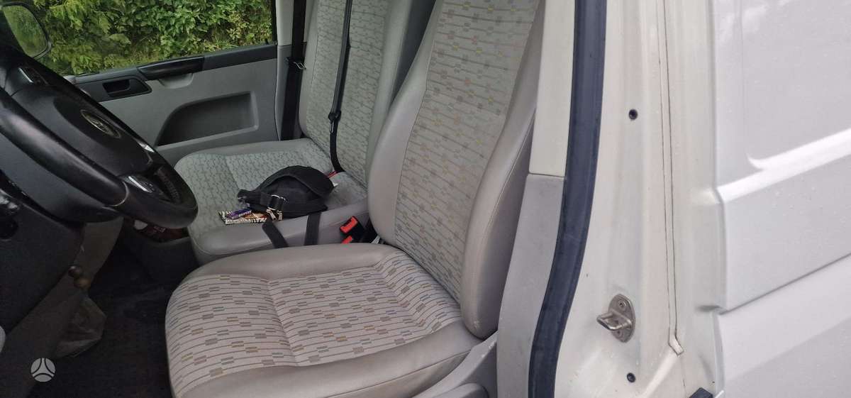 Volkswagen Transporter - 7