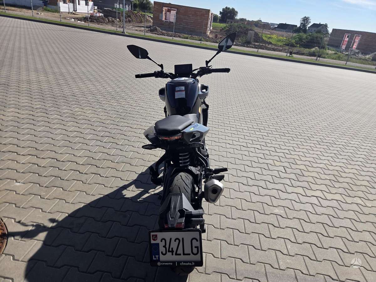 CFMOTO 300NK, street / classic