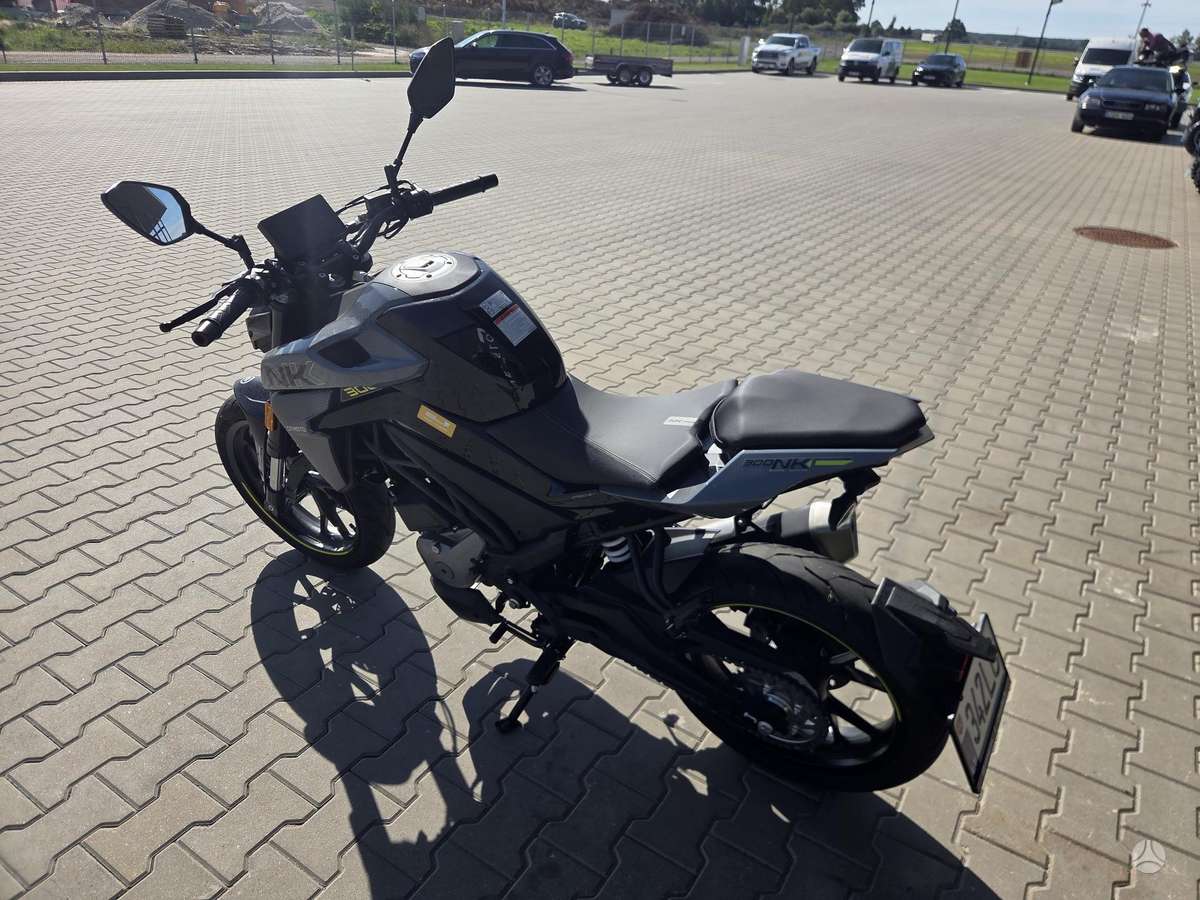 CFMOTO 300NK, street / classic