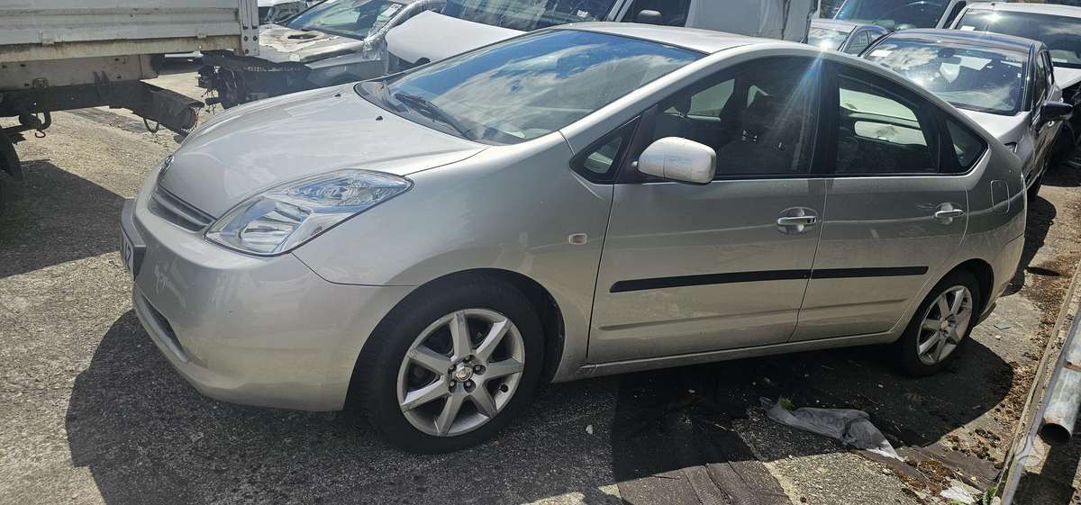 Toyota Prius - 2