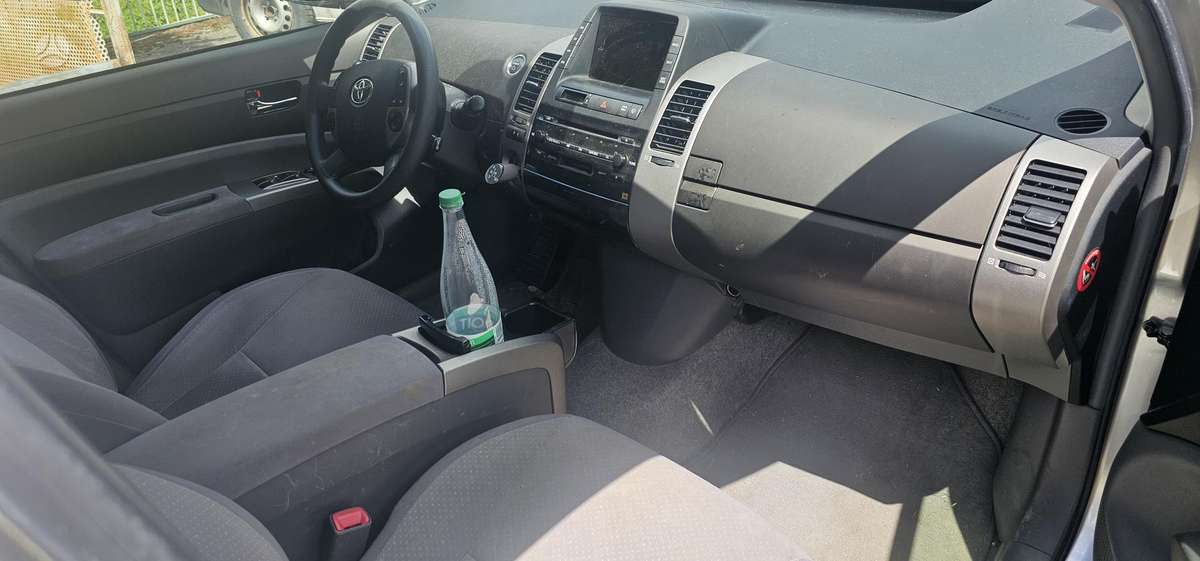 Toyota Prius - 6