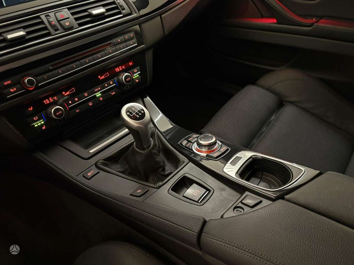 BMW 520, 2.0 l., wagon