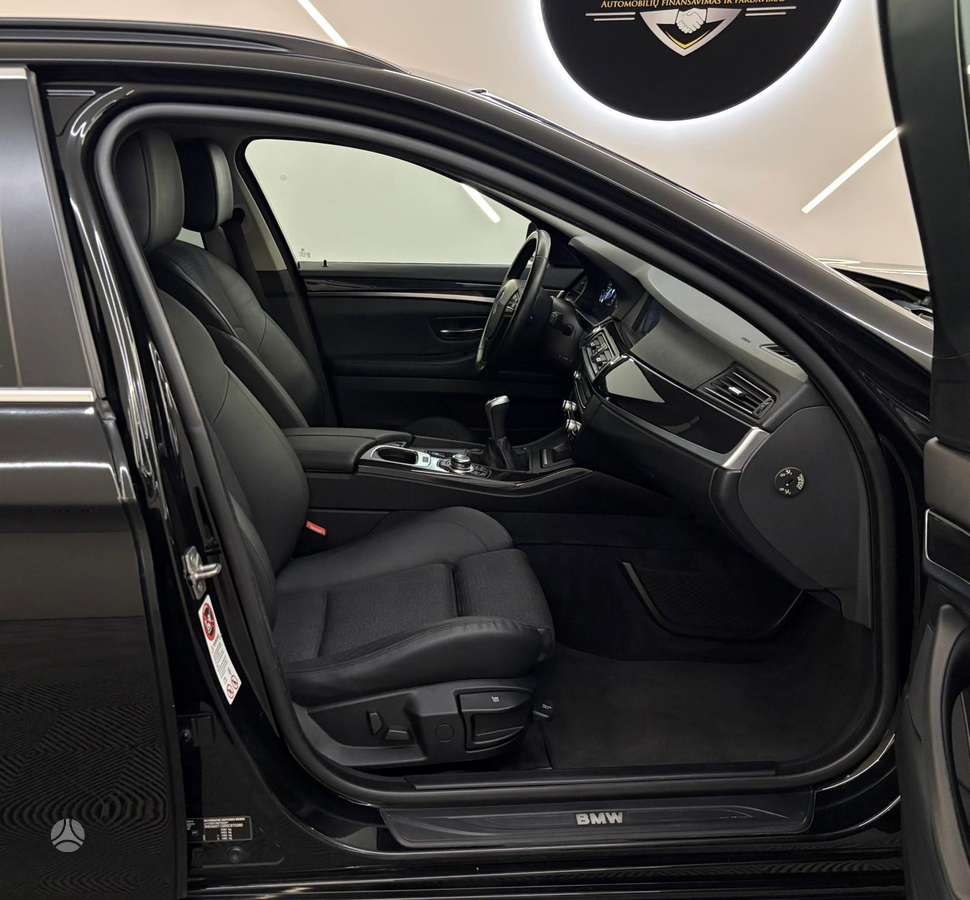 BMW 520, 2.0 l., wagon