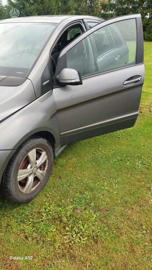 Mercedes-Benz B170 по частям