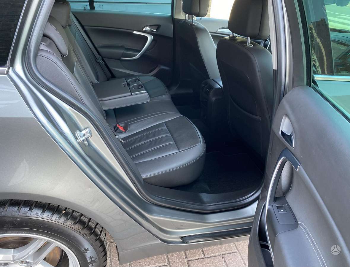 Opel Insignia, 2.0 l., Универсал