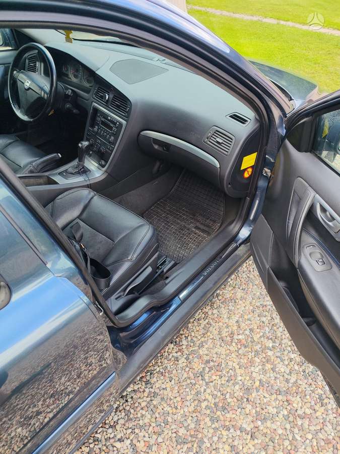 Volvo S60, 2.4 l., Седан