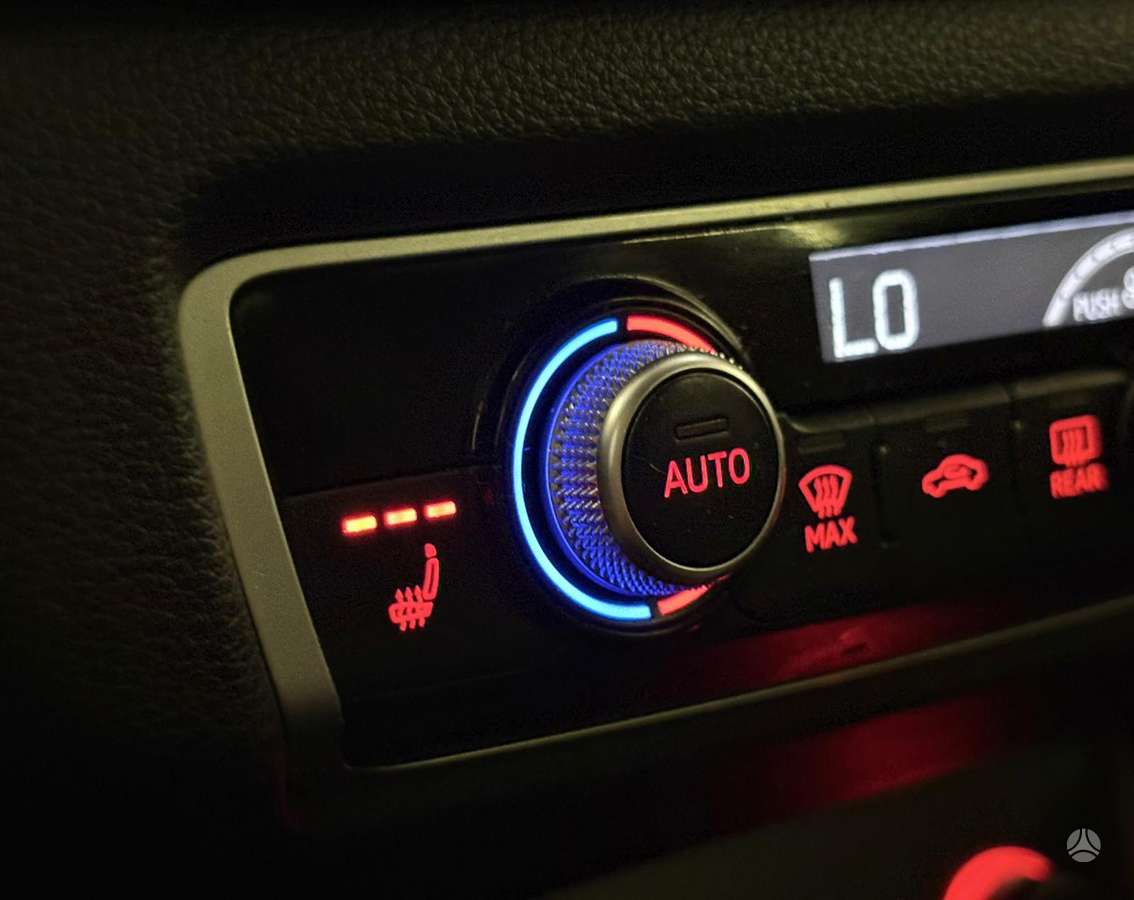 Audi A3, 1.6 l., Хэтчбек