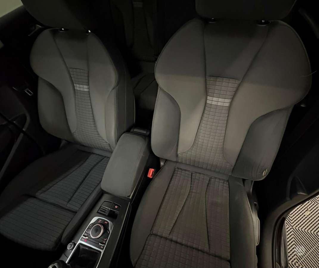Audi A3, 1.6 l., Хэтчбек