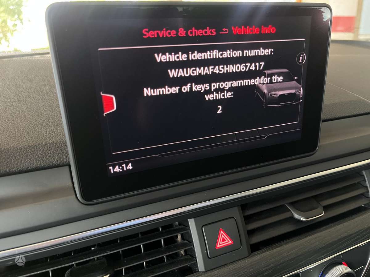 Audi A4, 2.0 l., saloon / sedan