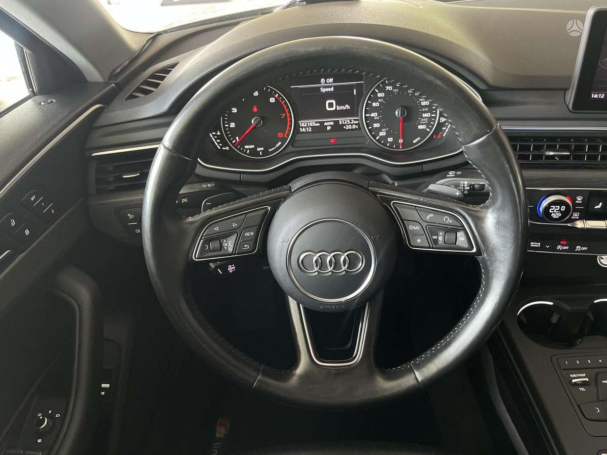 Audi A4, 2.0 l., Седан