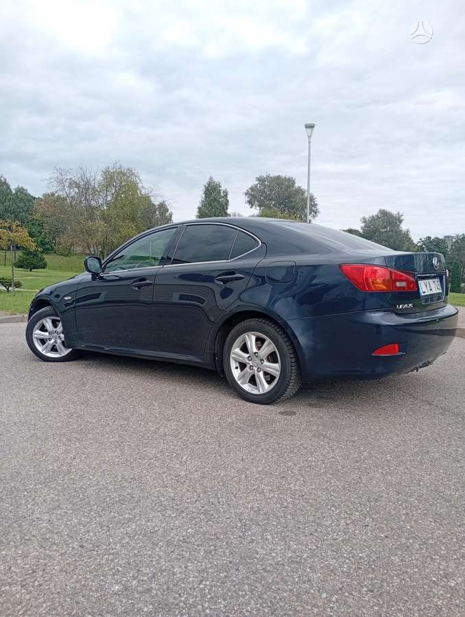 Lexus IS 220, 2.2 l., Седан