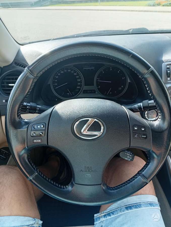 Lexus IS 220, 2.2 l., Седан