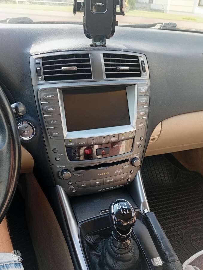 Lexus IS 220, 2.2 l., Седан