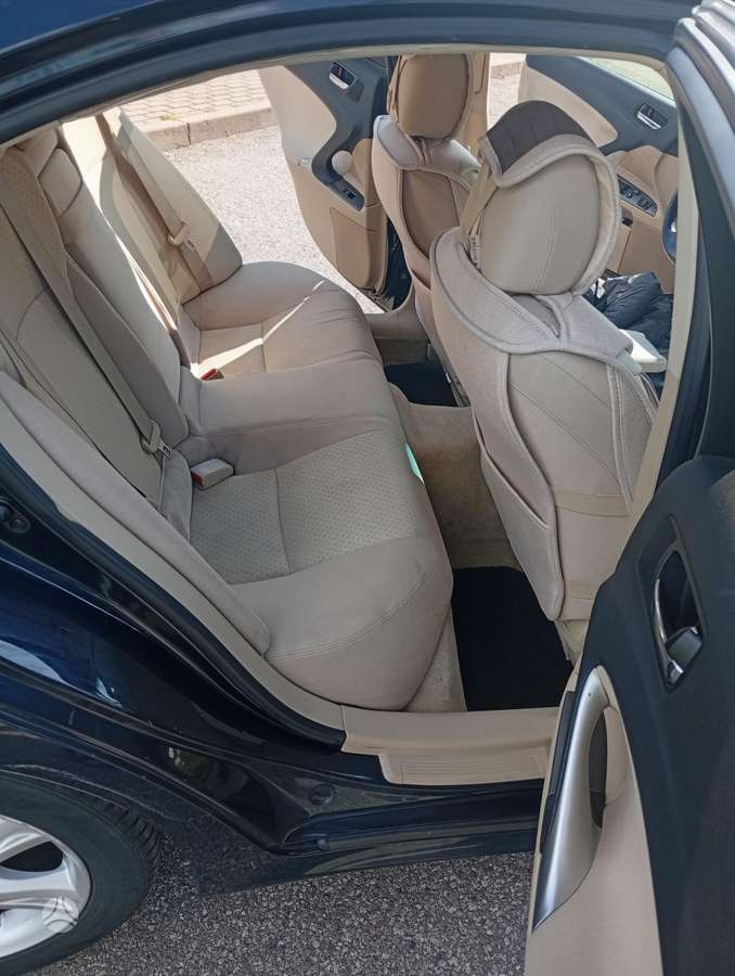 Lexus IS 220, 2.2 l., Седан