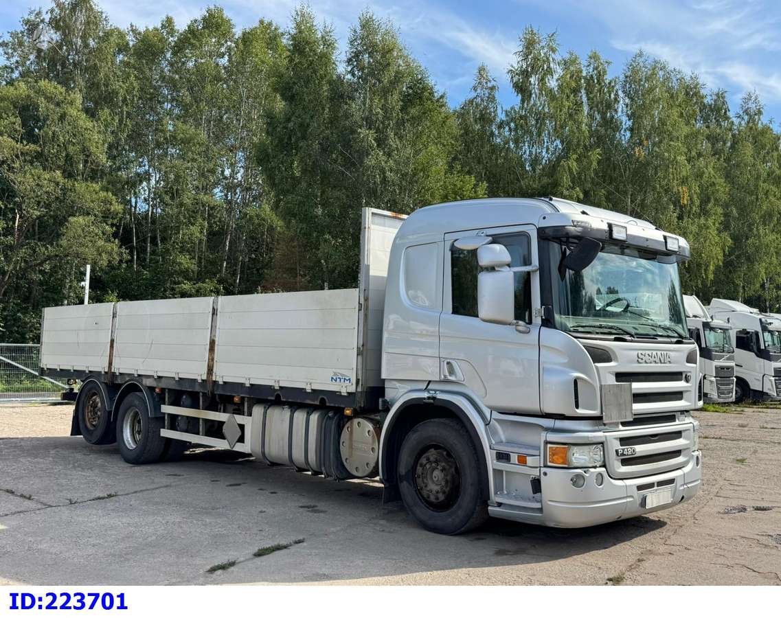 Scania P420, flatbeds