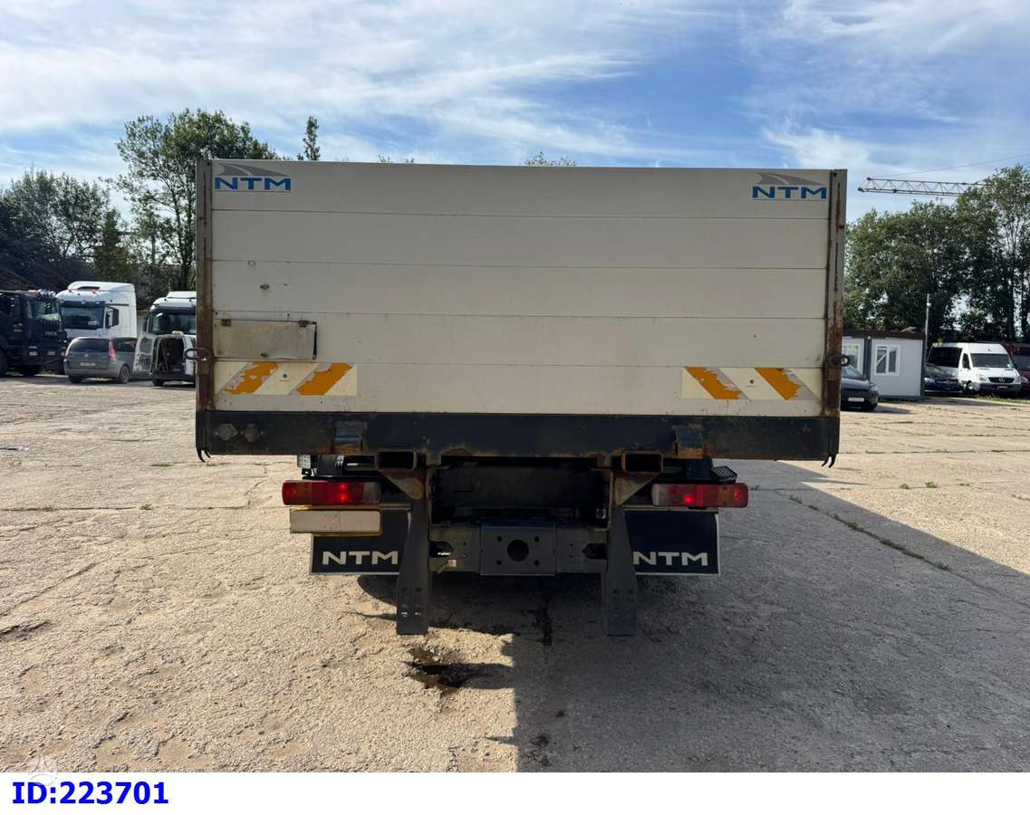 Scania P420, platformas